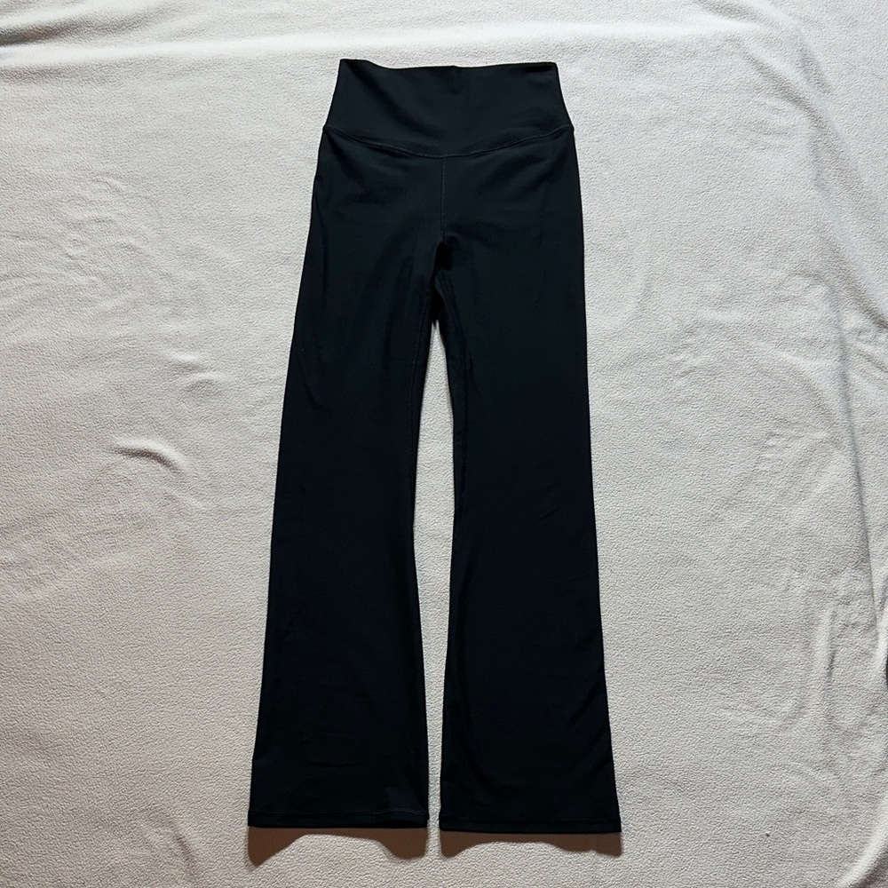 Abercrombie & Fitch YPB SculptLUX Leggings with Flare leg in Black